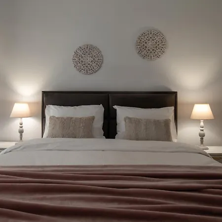 Achilleas דירה *