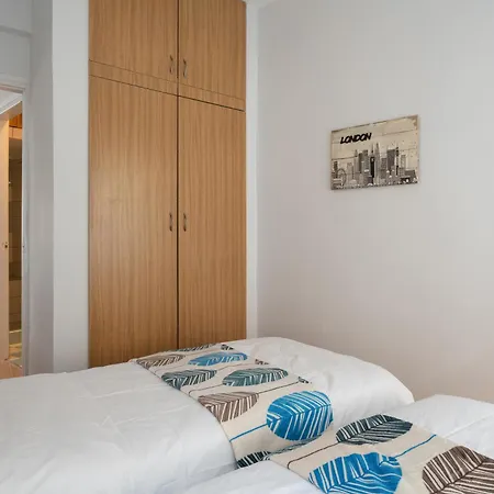 Achilleas דירה *