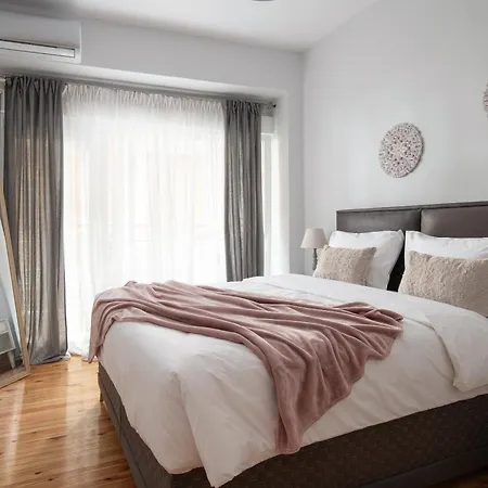 Achilleas דירה *